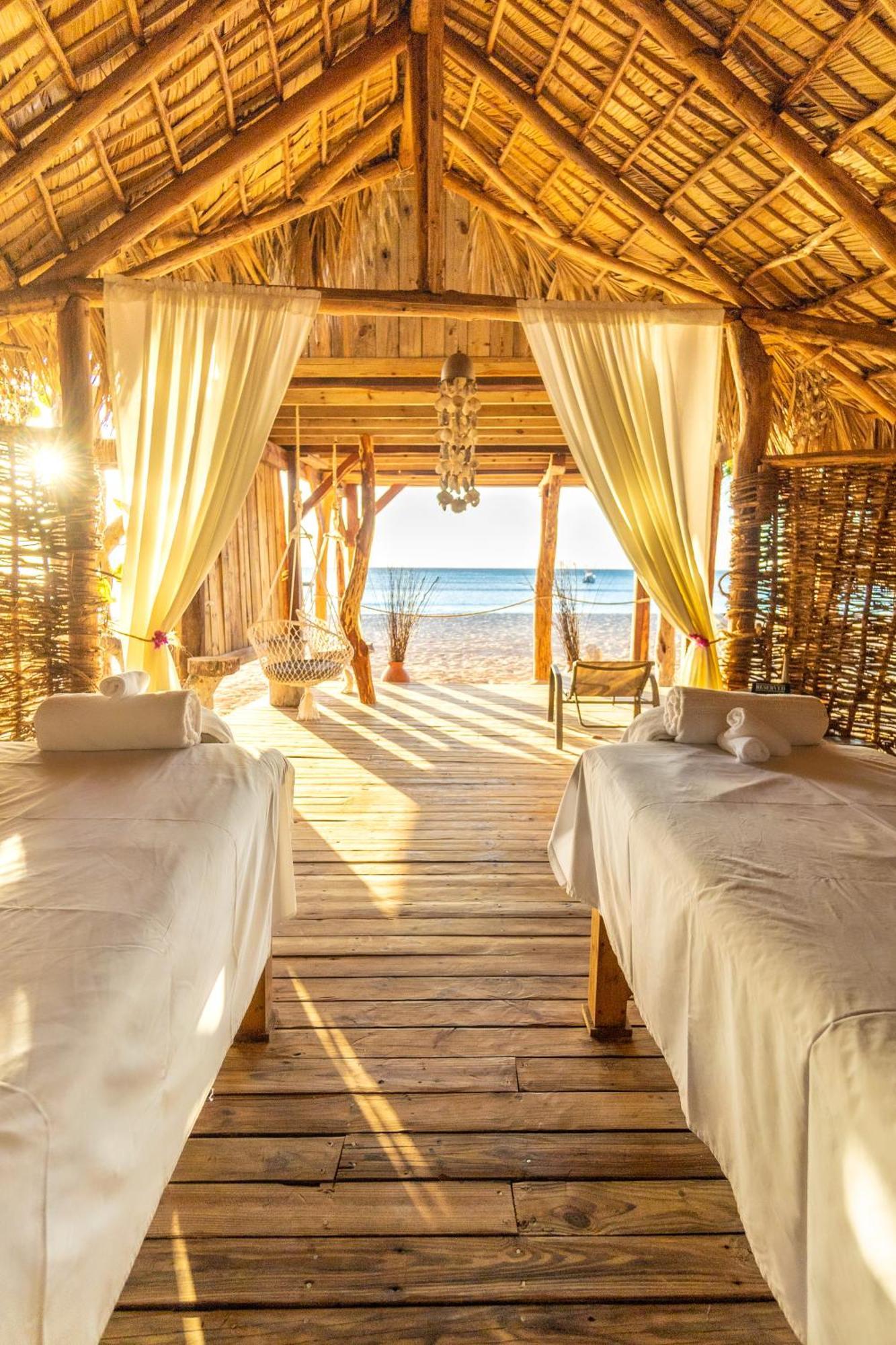 Punta Rucia Lodge Hotel Boutique & Spa Extérieur photo